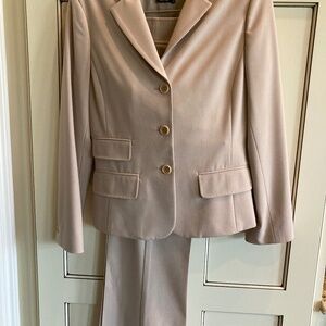 BCBG Maxazria 2 PC Pant  Suit, Size XS